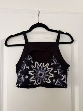 Wolven Four-way Reversible Top - Black and White Top - Raina pattern